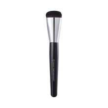 Laden Sie das Bild in den Galerie-Viewer, [Studio 17] Glide Foundation Brush 411
